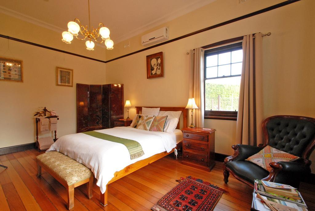 Graceburn Gardens Bed and Breakfast Healesville Habitación foto